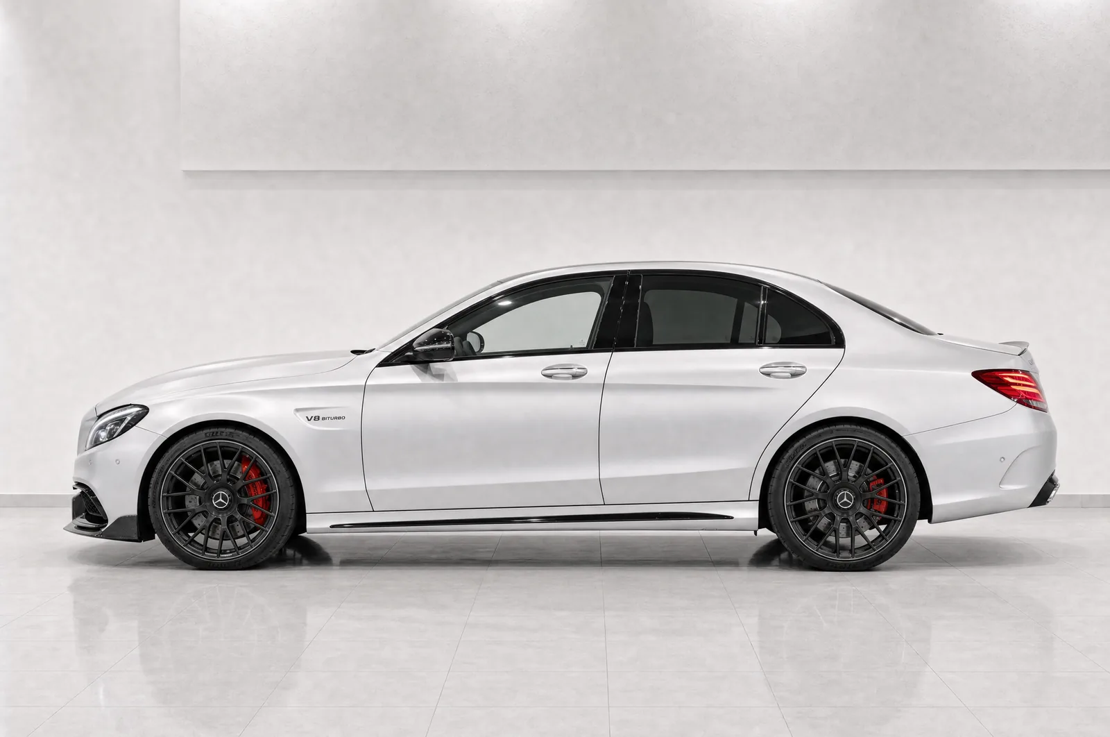 Mercedes-AMG C63 S, sāns