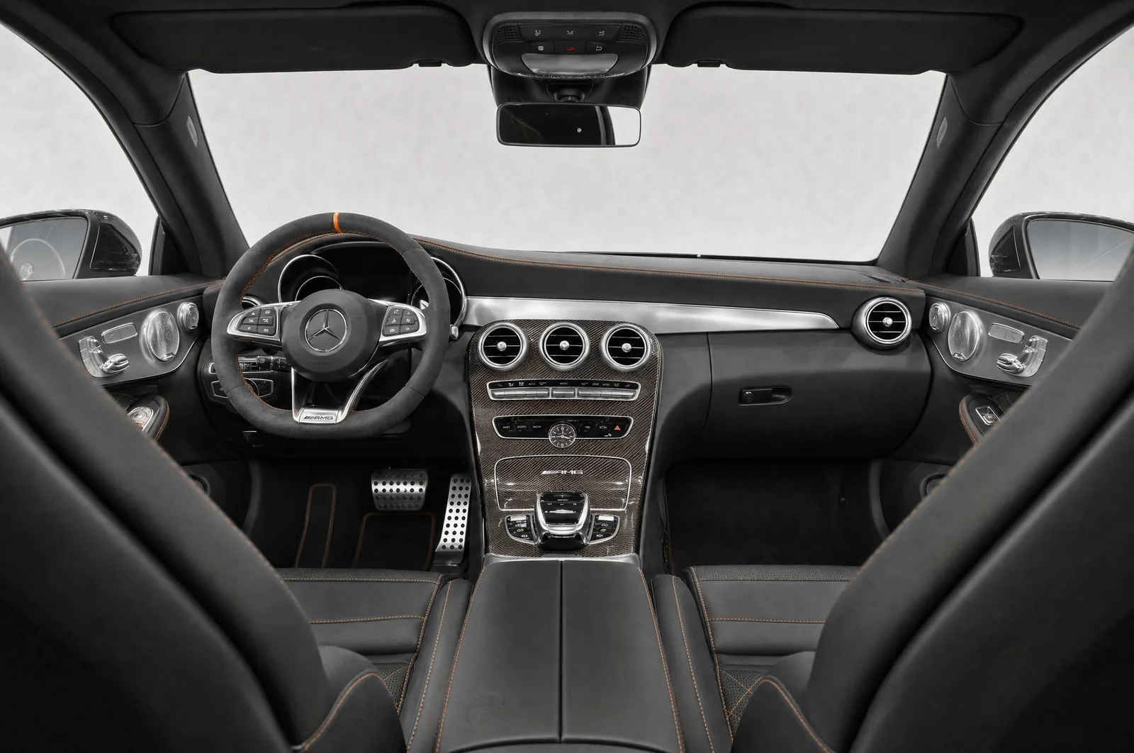 Mercedes-AMG C63 S, salons