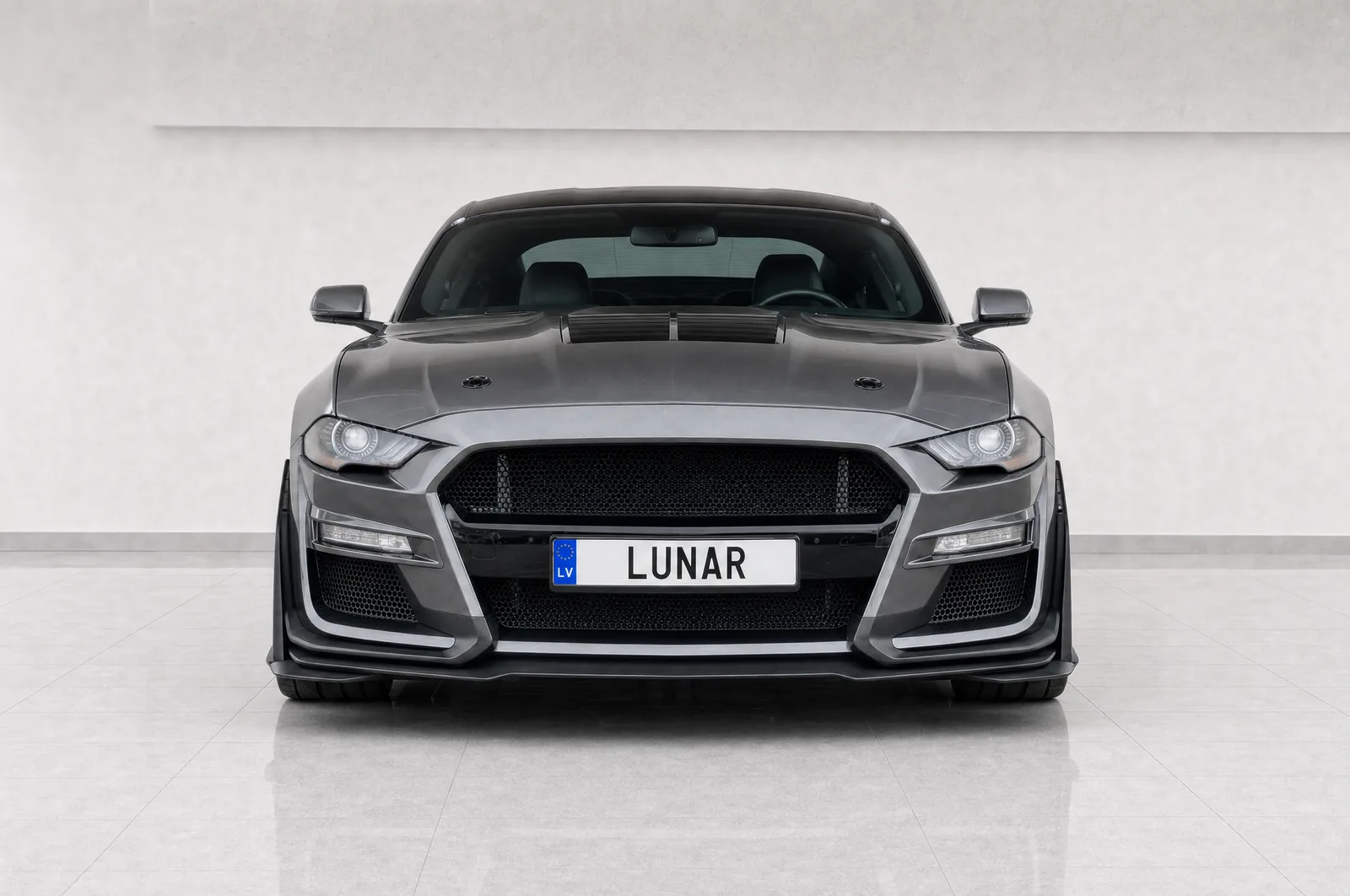 Ford Mustang GT, priekšpuse