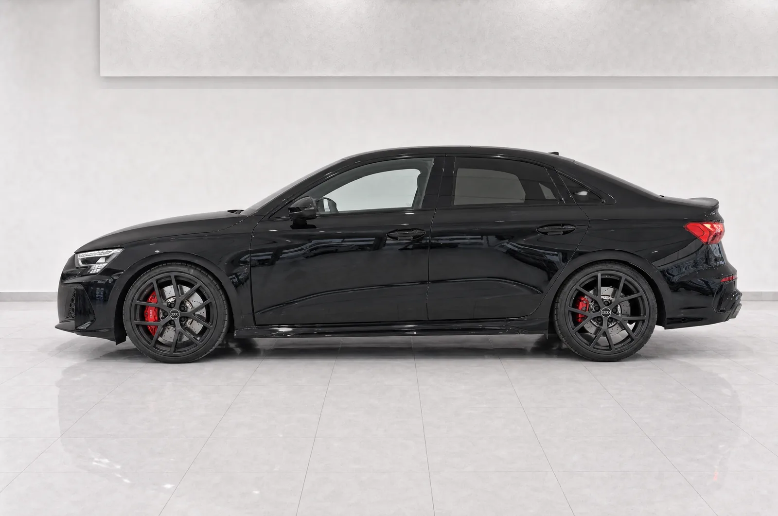 Audi RS3, sāns