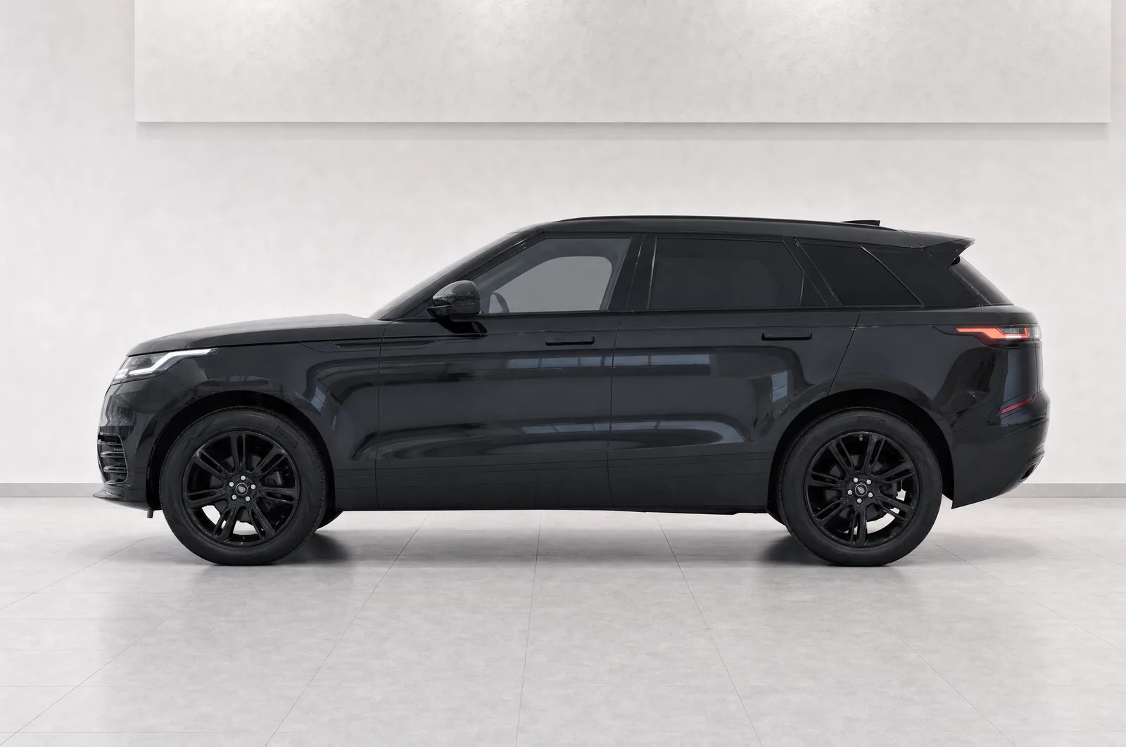 Range Rover Velar, sāns